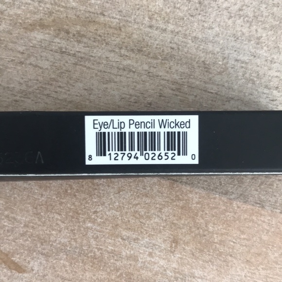 Jay Manuel Beauty ultimate pencil for eyes/lips in wicked black Eyeliner / new - Picture 3 of 4